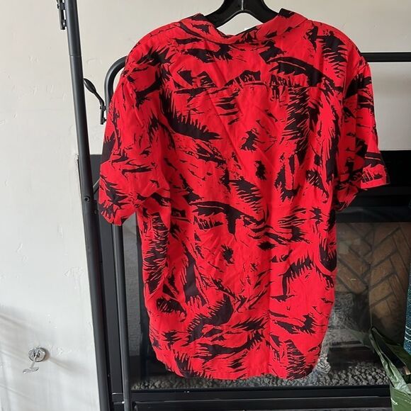 7 For All Mankind Red and Black Hawaiian Shirt M - Picture 3 of 6